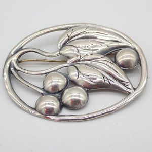 Vintage sterling silver oval, Berries and leaves pin.